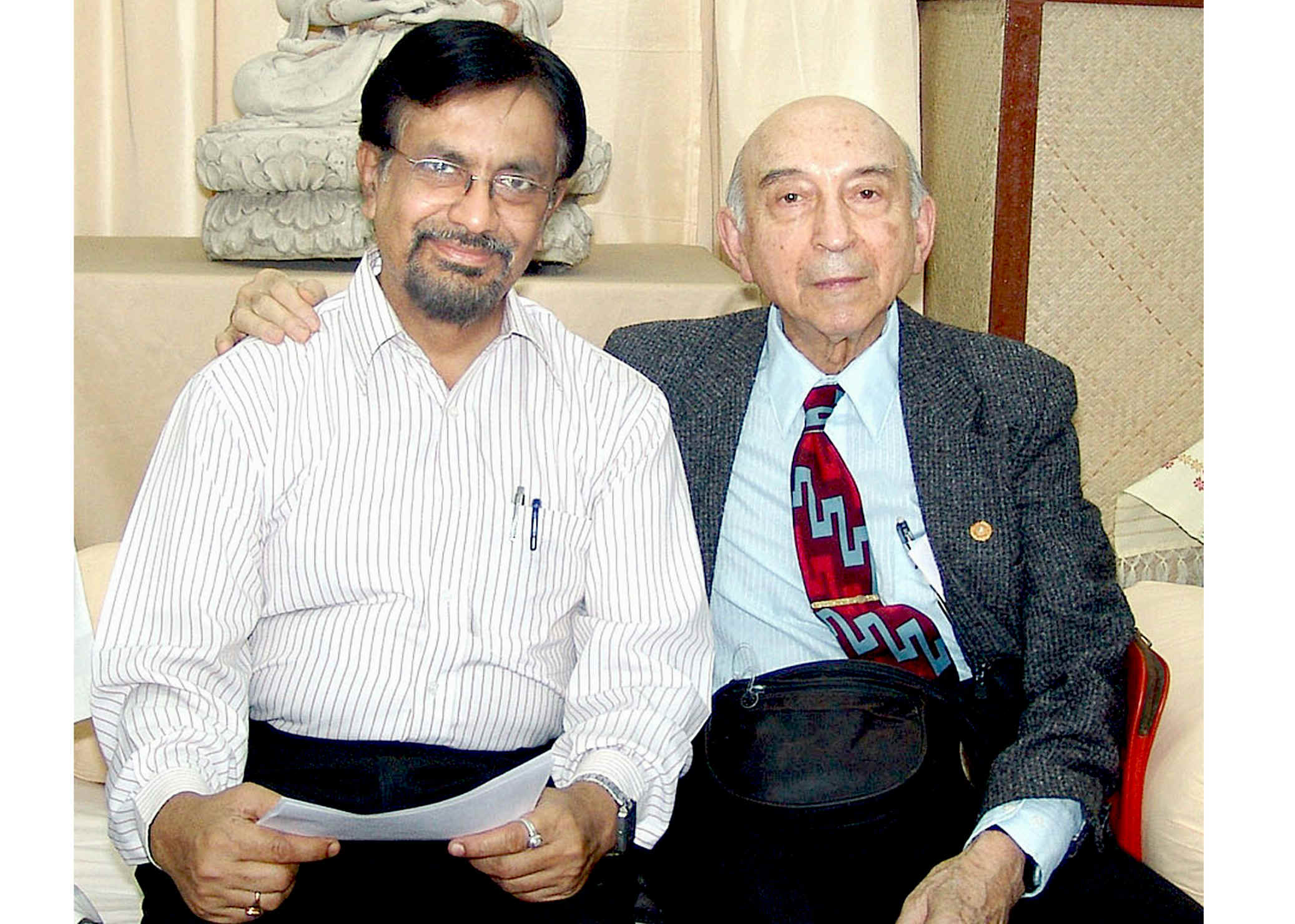 M Kundu 5 X 7.jpg (616515 bytes)