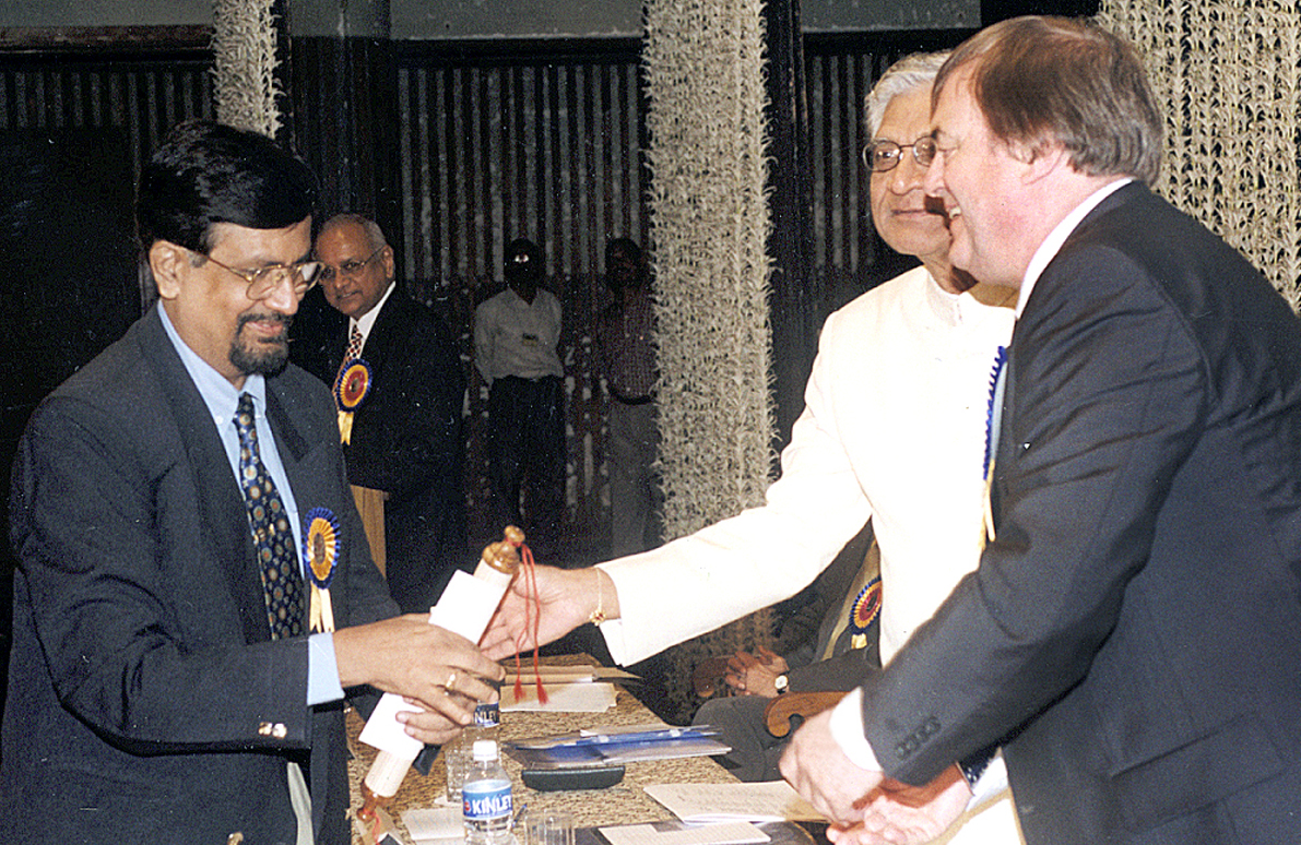 M. KUNDU  2.jpg (1287832 bytes)