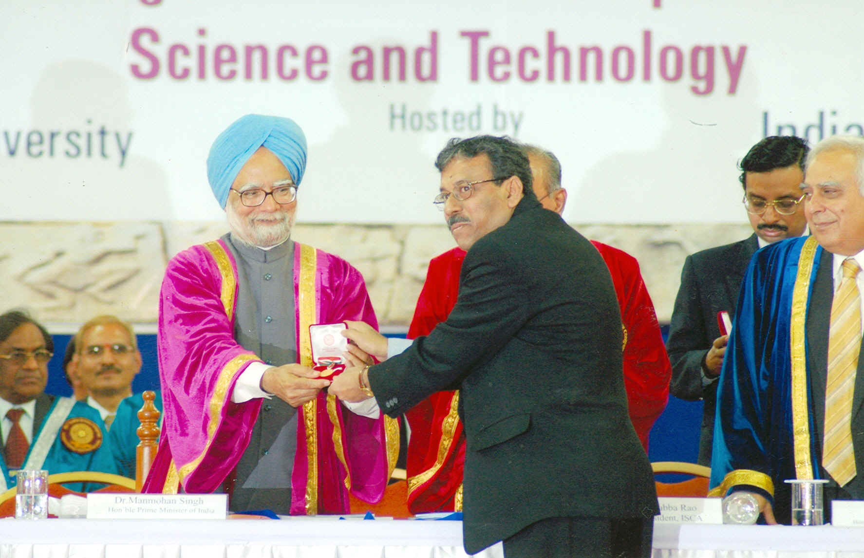 IASC_Photo_SKP.jpg (915719 bytes)